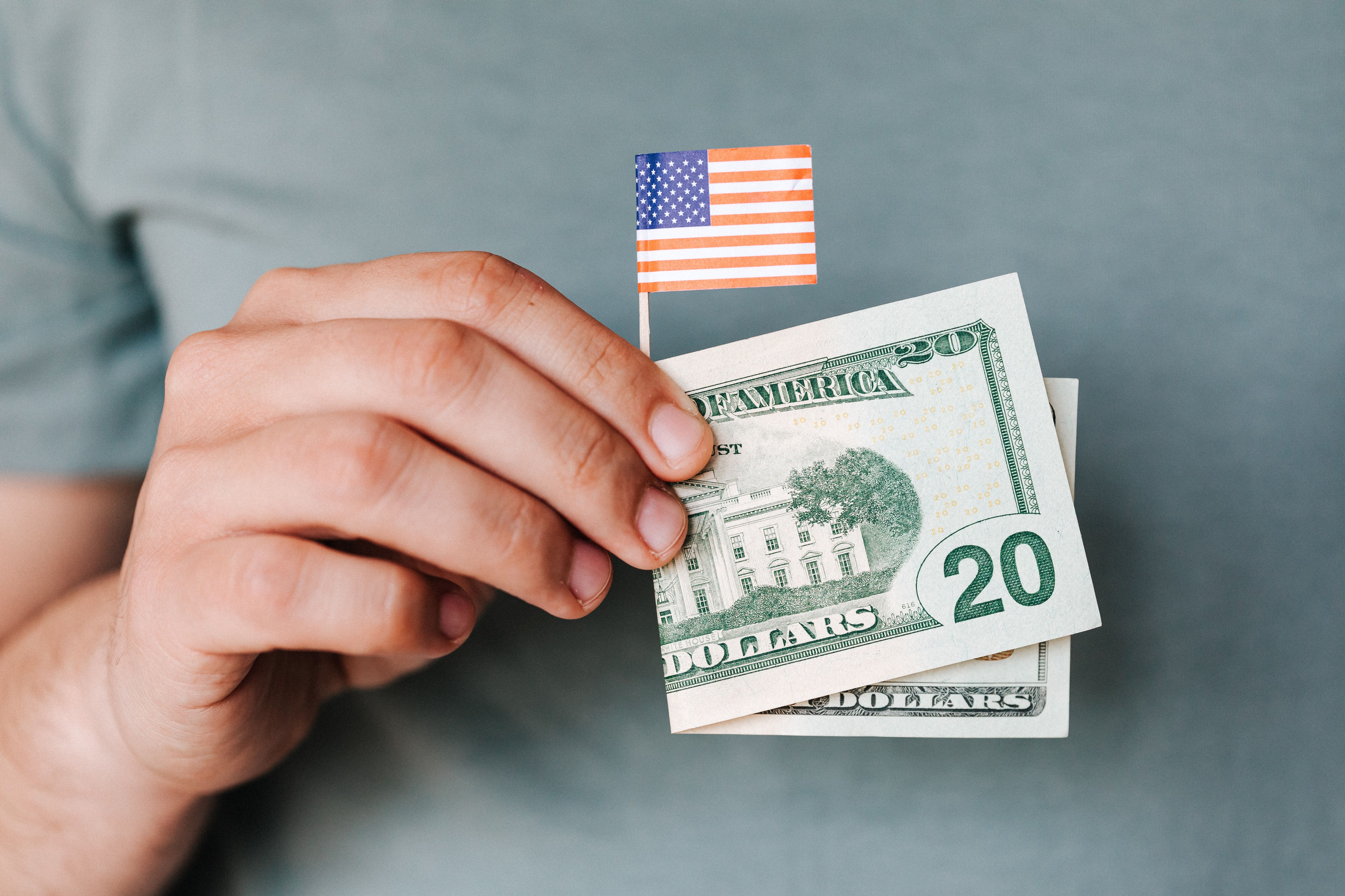 USD/JPY duy trì dưới mốc 162,00 khi triển vọng của Fed tiếp tục hỗ trợ đồng USD